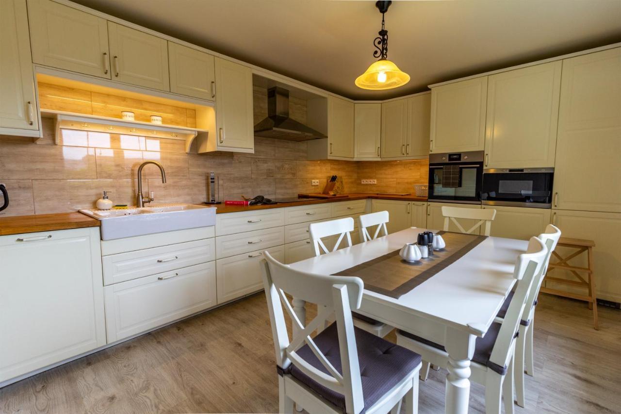 Apartmanovy Dum Vilémovice エクステリア 写真